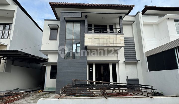 Rumah One Gate System Kosongan 2 Lantai 3 Kamar di Denpasar Dekat Living World Mall