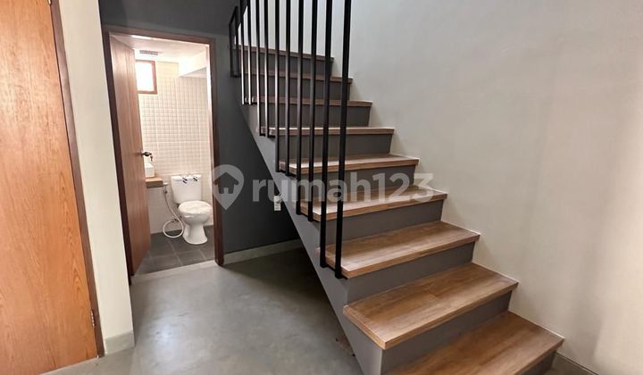 New 2-Story House Cheap 1BR in East Gatsu, Denpasar 2