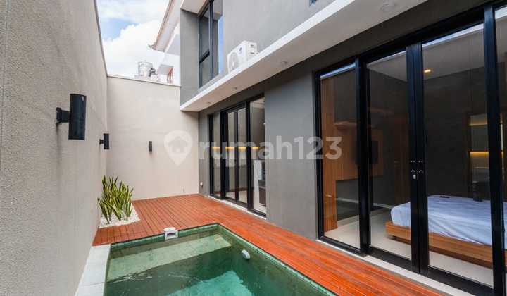 BRAND NEW HOUSE 3BR FULL FURNISHED WITH POOL IN PADONAN CANGGU