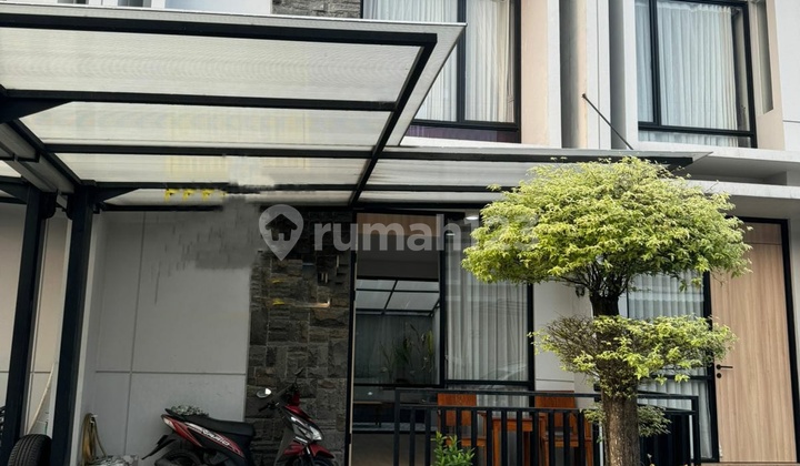 For Sale by Mrs. Nice House Waterfront Estate Lippo Cikarang