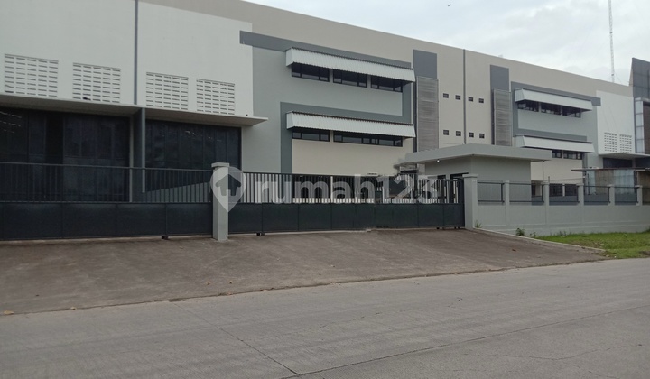 For Rent, Good and Ready-to-Use Warehouse in Lippo Cikarang