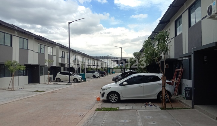 Dijual Rumah Ready Stok Xyz Blu Lippo Cikarang 2