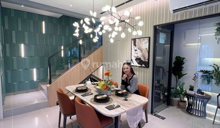 Dijual cepat Rumah siap huni strozzi symponia summarecon serpong 2