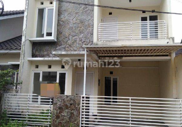 Dijual Rumah Minimalis Cantik 3 Lantai Di Sulfat Blimbing Malang Kota   2