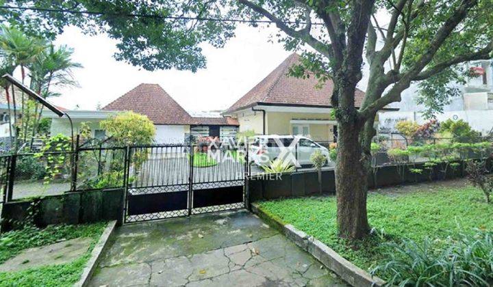 Rumah Tengah Kota di Jalan Dr Sutomo Malang Strategis  2