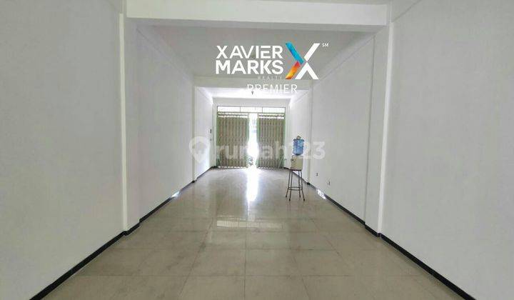 Ruko 3 Lantai Siap Huni di Jalan Dieng Malang Lokasi Poros  2