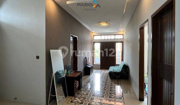 For Sale Strategic Modern House on Sulfat Road Axis, Malang City 2