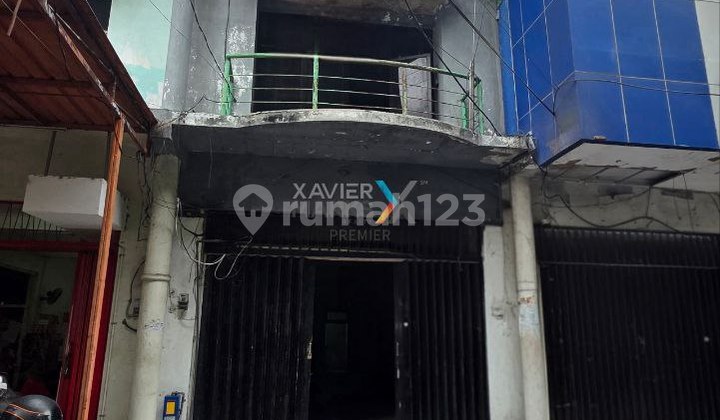 Strategic Shop House for Sale on Jalan Kolonel Sugiono Main Road, Malang 2