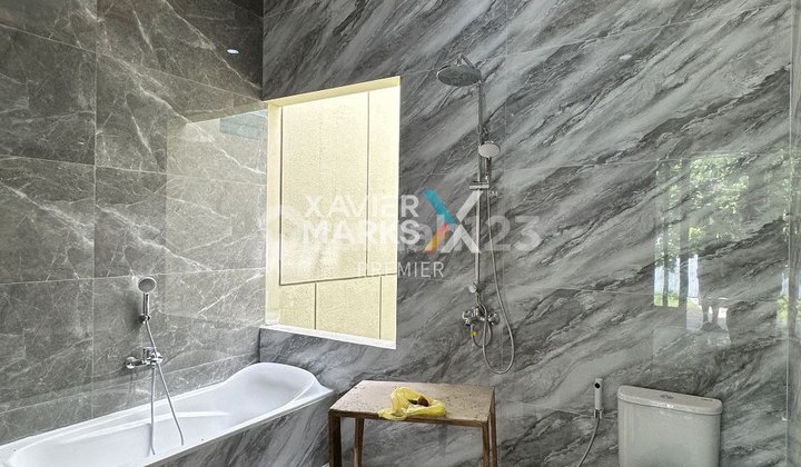 Jarang Ada Dijual Rumah Mewah di Araya Golf Malang Dekat Mall 2