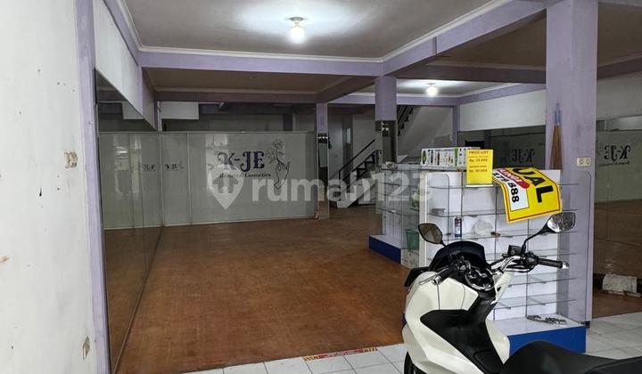 For Rent: Istana Lawang Shop House in Turirejo, Malang, Suitable for Business 2