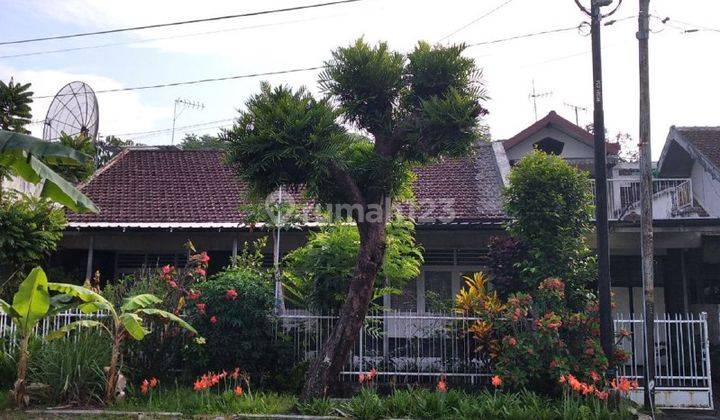 F015 Rumah Dijual Lokasi Strategis Pusat Kota Malang  1