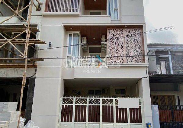 F050 Rumah Kost Premium 18BR Full Furnish Strategis Poll  1