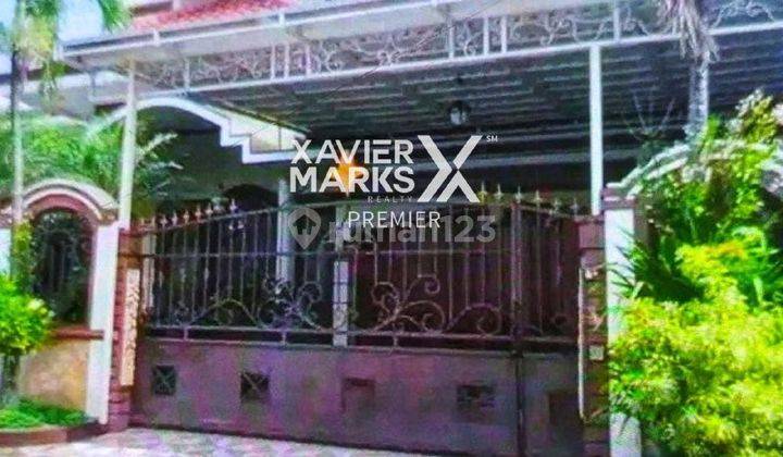 F181 Rumah Klasik Mewah 2 Lantai di Blimbing Malang  1