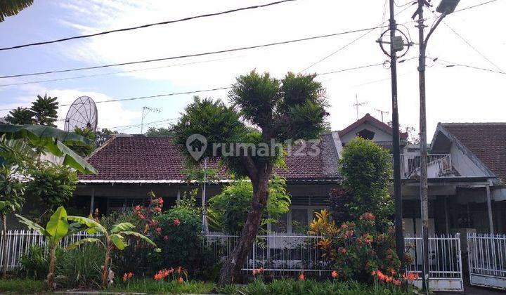 F015 Rumah Dijual Lokasi Strategis Pusat Kota Malang  2