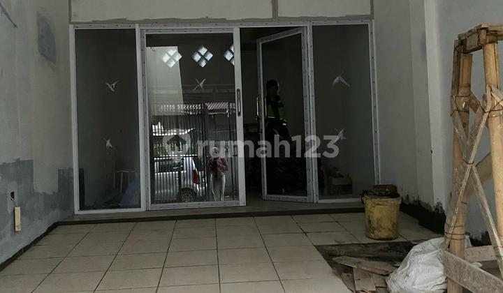 Tinggal 1 Unit, Ruko 2 Lantai Babakan Tarogong, jl Peta Tinggal 1 Unit, Ruko 2 Lantai Babakan Tarogong, jl Peta
