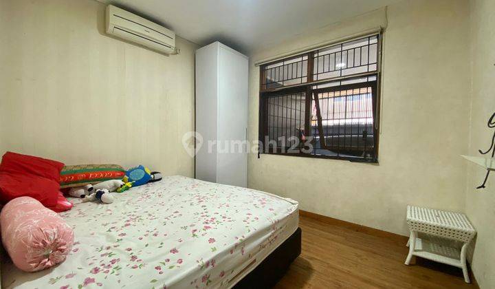 Rumah Bagus Unfurnished SHM di Taman Sakura , Bandung 2