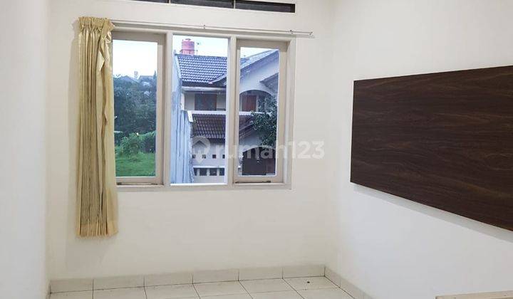 Rumah 2 Lantai Bagus Semi Furnished di Setra Duta , Bandung 1