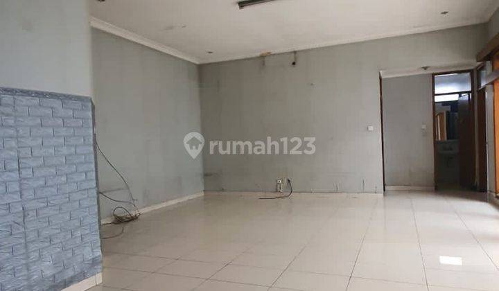 Rumah Bagus Unfurnished SHM di Singgasana , Bandung 1