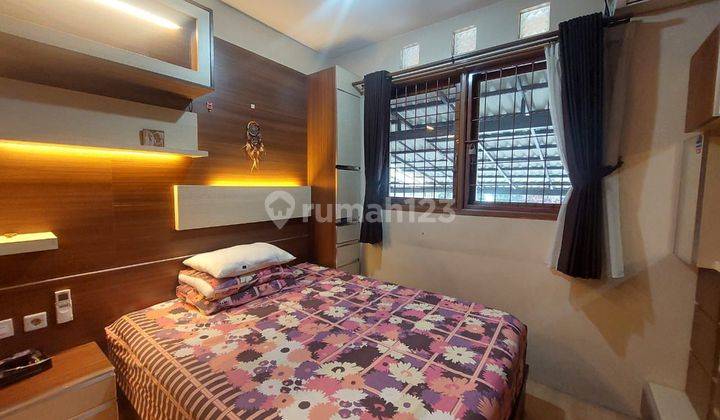 Turun Harga Lokasi Strategis Rumah Semi Furnish 2 Lantai di Komplek Perumahan Elite Setra Duta  2