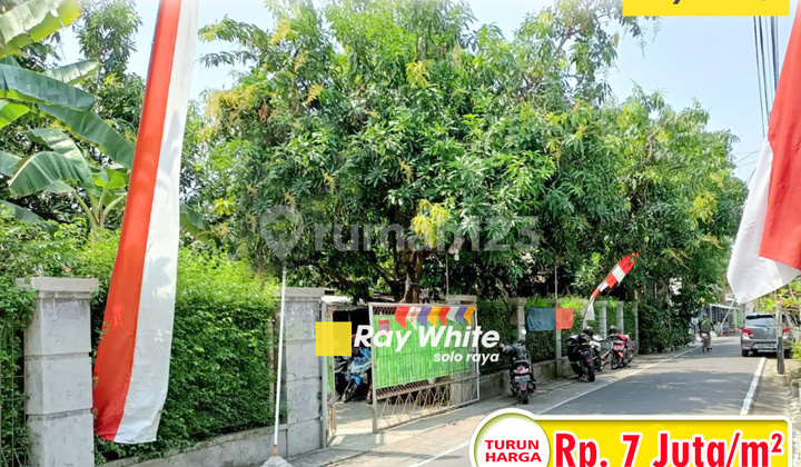 Tanah di Gading, Solo 1