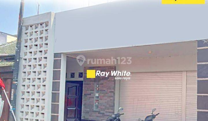Ruko di Pasar Legi, Surakarta 1