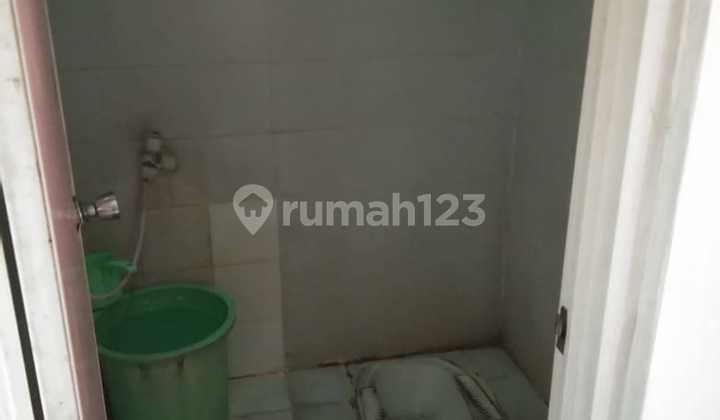 For Sale 4-Bedroom House Near Purwosari Station Sondakan Laweyan Solo 2