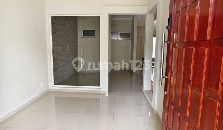 Dijual Rumah 2 Lt di Sutera Pelangi, Alam Sutera 2