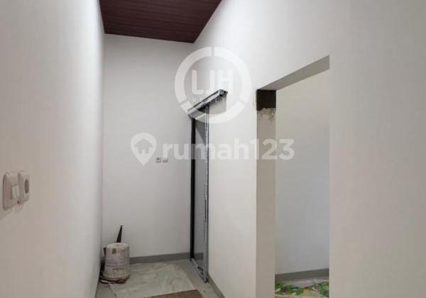 For Sale 3-Story Cendana Palmerah House - Freehold Title, 3+1 Bedrooms, Strategic Location For Sale 3-Story Cendana Palmerah House - Freehold Title, 3+1 Bedrooms, Strategic Location