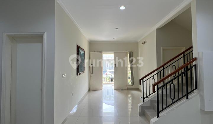 Dijual rumah cantik 2 lt di cluster Maxwell, Gading Serpong