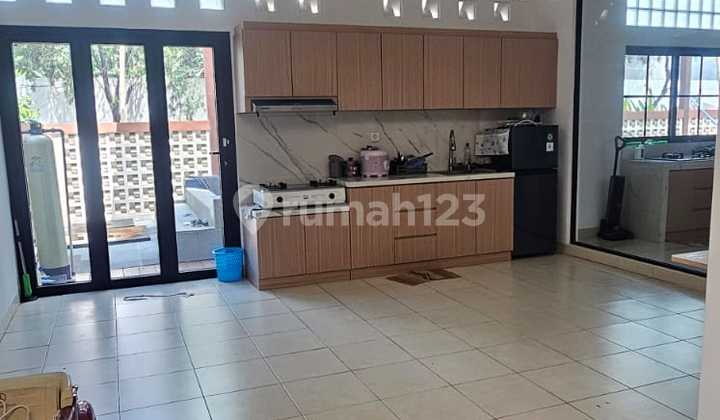 For sale: beautiful 3-story house in Lavender cluster, Gading Serpong.