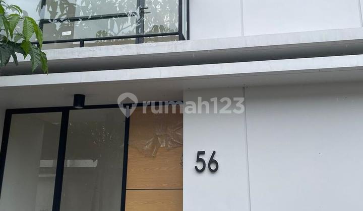 Dijual rumah cantik 2 lt di Cendana Parc , Lippo Karawaci