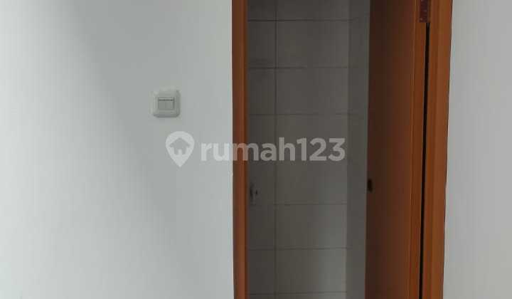 2-Story Shophouse on Lembang Main Road Near Bandung Tourist Attractions 2