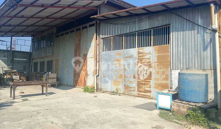 Gudang Dijalan Raya Sapan Majalaya Bandung Dekat ke Tol Cileunyi