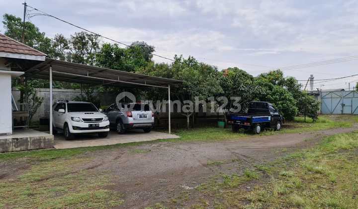 Pabrik di Jalan Raya Sapan Majalaya Bandung Dekat Tol Padaleunyi