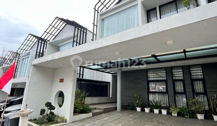 Rumah 3 Lantai Siap Huni di Geger kalong Bandung dekat lembang Rumah 3 Lantai Siap Huni di Geger kalong Bandung dekat lembang