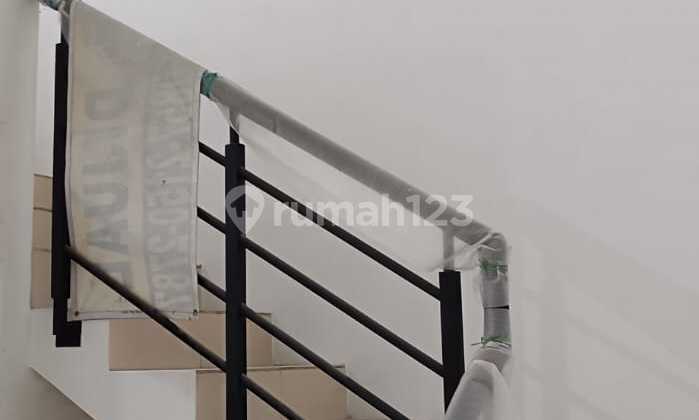 Rumah 2 Lantai di Antapani Bandung Akses Dekat Kiara Artha Park 2