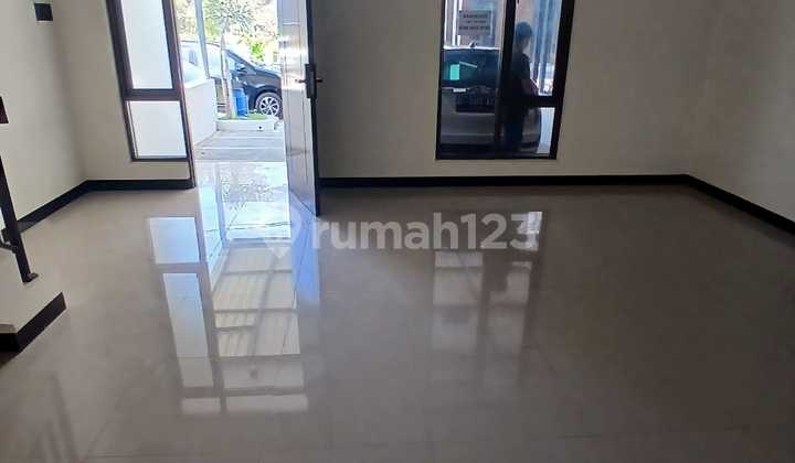 Rumah 2 Lantai di Tki Taman Kopo Indah Akses Dekat Tol Margaasih 2