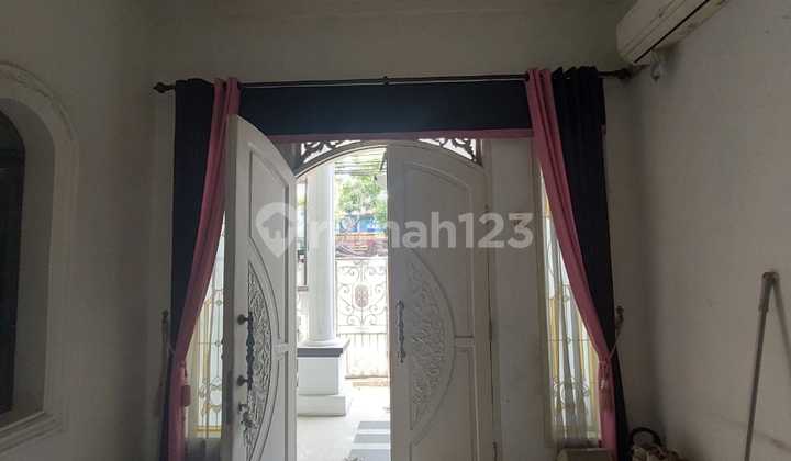 House on Kopo main road, ready to occupy, strategic access near Kopo toll gate. 2