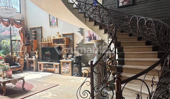 2-story house in Mekarwangi, Bandung, strategically located near Moh Toha Toll Road. 2-story house in Mekarwangi, Bandung, strategically located near Moh Toha Toll Road.