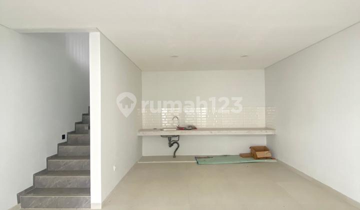 Rumah di Geger kalong Bandung siap huni view hijau dekat lembang 2