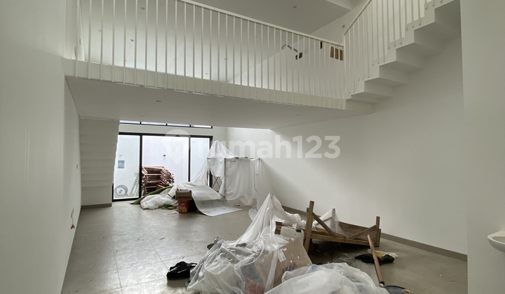 Dijual Rumah Ala Santorini, Joglo 2