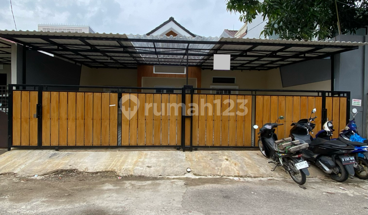 Dijual Rumah Dijalan Utama Villa Melatimas, Cocok untuk Usaha