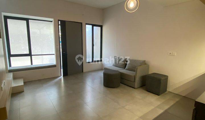Dijual Cepat Rumah Tabebuya Semi Furnished, Bsd City 2