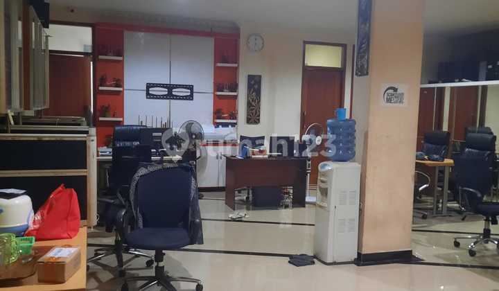 Dijual Rumah + Kost-an passive income 4 lantai Jl Percetakan negara, Rawasari, Jakarta Pusat 2