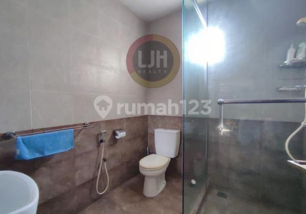 Dijual rumah mewah 3 lantai di Sunter Paradise ada kolam renang 2