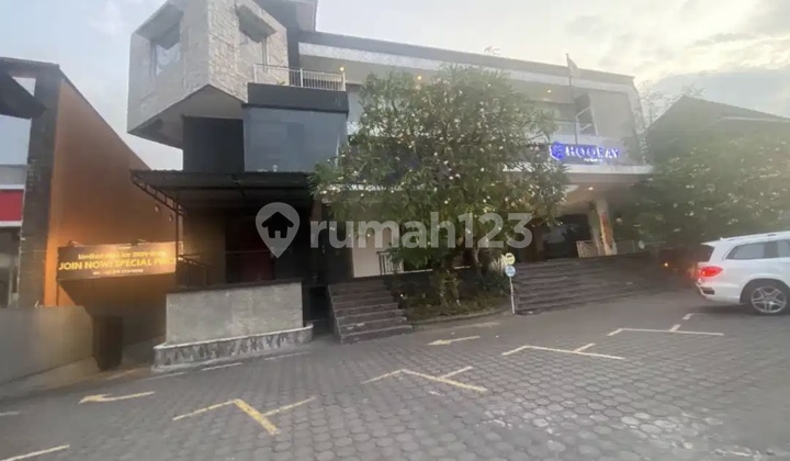 For Quick Sale: Former School Building in Denpasar Location