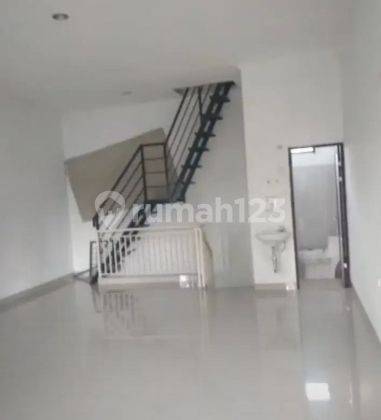 Disewakan ruko strategis di Jalan cikutra 3