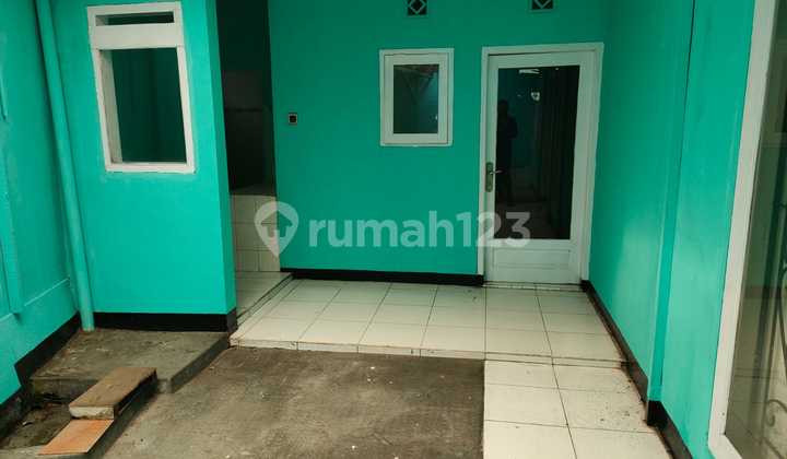 Disewakan rumah kantor di mainroad AH Nasution  13