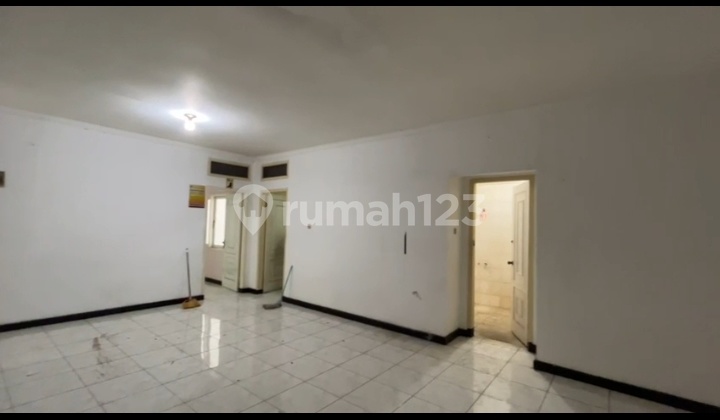 Dijual/disewakan rumah siap huni strategis di sayap Riau 4