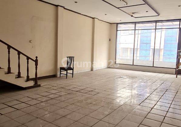 Dijual/disewakan ruko siap huni di mainroad Otista  1